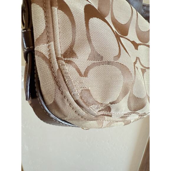 Vintage Coach Zoe Hobo Bag with Box/Dust Bag Brown Leather Chunky Brass Hardware - Picture 6 of 16